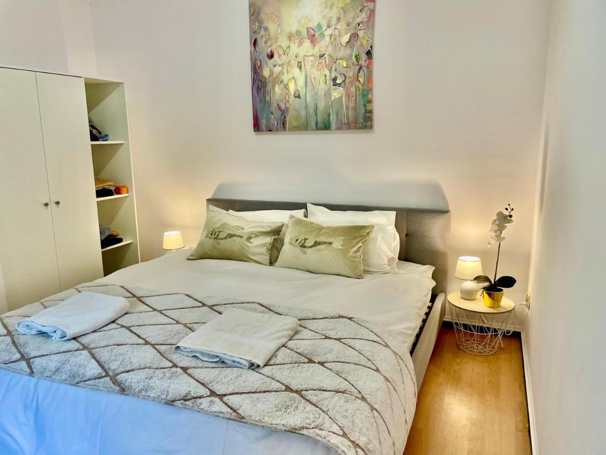 Warsaw Concierge Wola Ratusz Apartment Luaran gambar